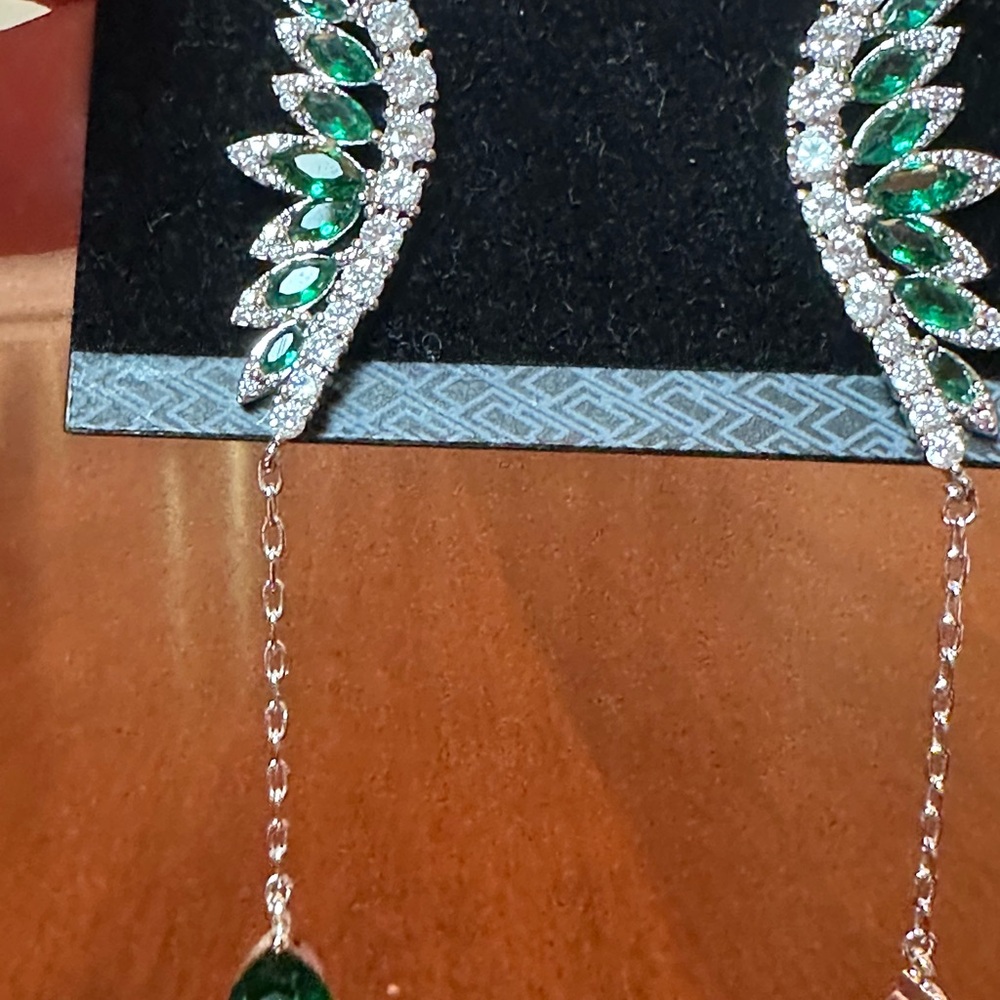 Emerald Green Rhinestone Drop Earrings | Elegant Statement Jewelry - Picture 4 of 6